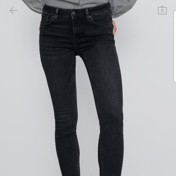 ZARA Premium Skinny Jeans in Uptown Black - Picture 3 of 5